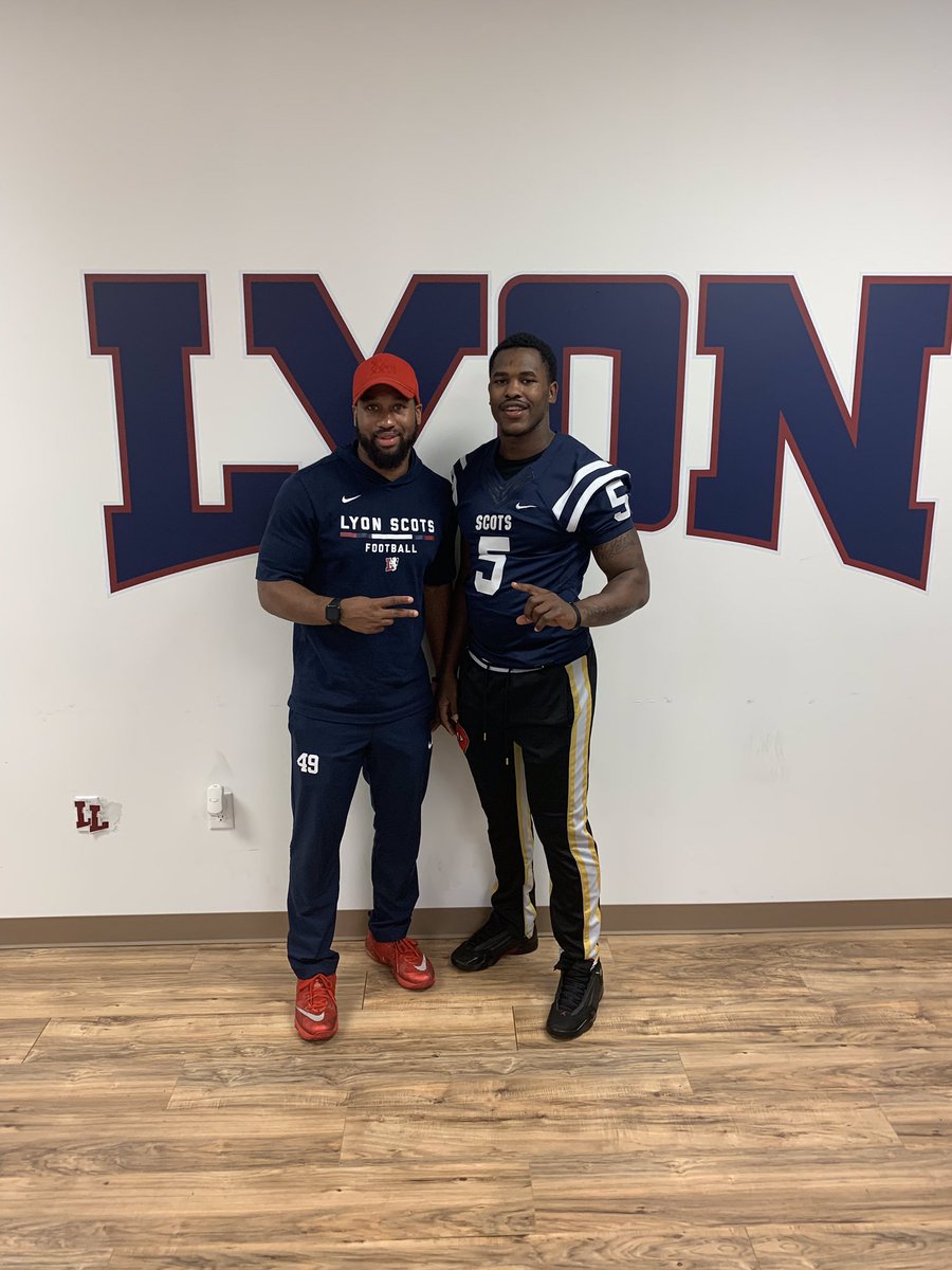 Another great pass rusher added to the family from Mt. Sac in California! Let’s get it! <a href="/jamari_upnext/">jamari</a> #GoScotsGo