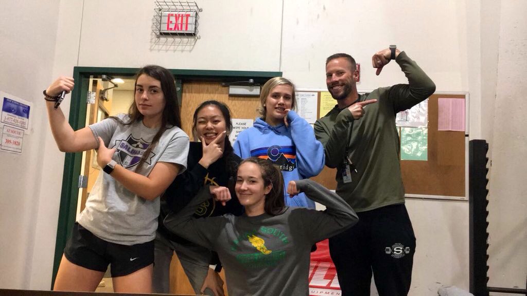 thesmithty's tweet photo. Rack 16 will never be the same. #gainzsquad
@morgfischer7 @evielynbarth @kjbutsanoy @bryleeksader https://t.co/lCUw4N1mXT