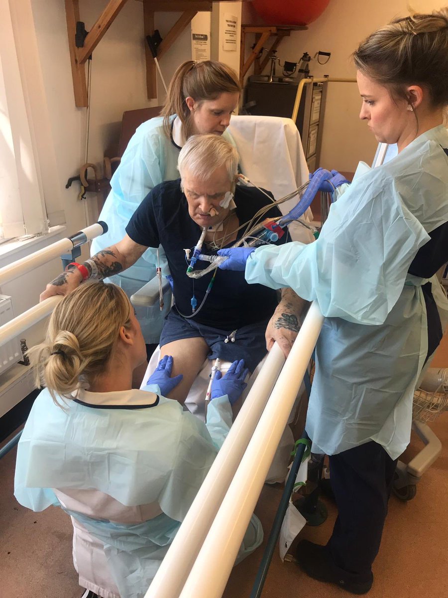 ZoeWilligen's tweet photo. Fully ventilated ICU patient working out on the parallel bars in our gym... this is one extremely determined man 💪💪! Gotta love the pro- rehab culture on our GICU at UHS😍 @MeganLewisPT  @lucysmithOT @UHS_CritCare @UHS_Therapy (photo with pt and family permission) https://t.co/sVHw3rf1IH