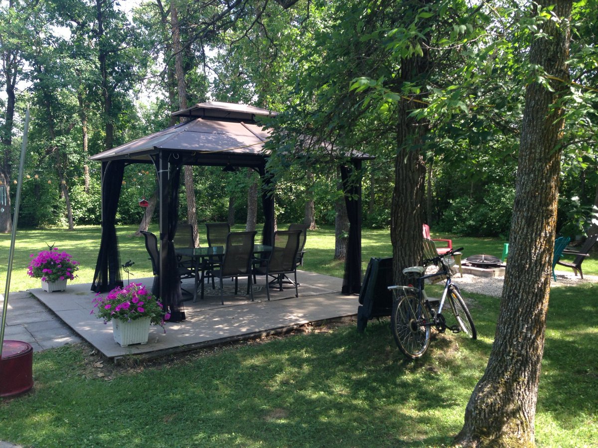 RunOnInn's tweet image. Our First booking happened on the #MayLongWeekend ... Weather was windy but with no rain ... Looking to start our the #Summer right ... Book a weekend through May and June 2019 - tinyurl.com/y4fvq2yq