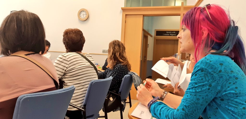 grupo_ssi's tweet photo. Reuniones de distrito + píldoras digitales.
Avanzamos en las competencias digitales del grupo de auxiliares del #SAD.
#DIGISAD avanza. 
#GrupoSSI #SSITraining 
@InfoBilbao https://t.co/1i8GAWtp8i