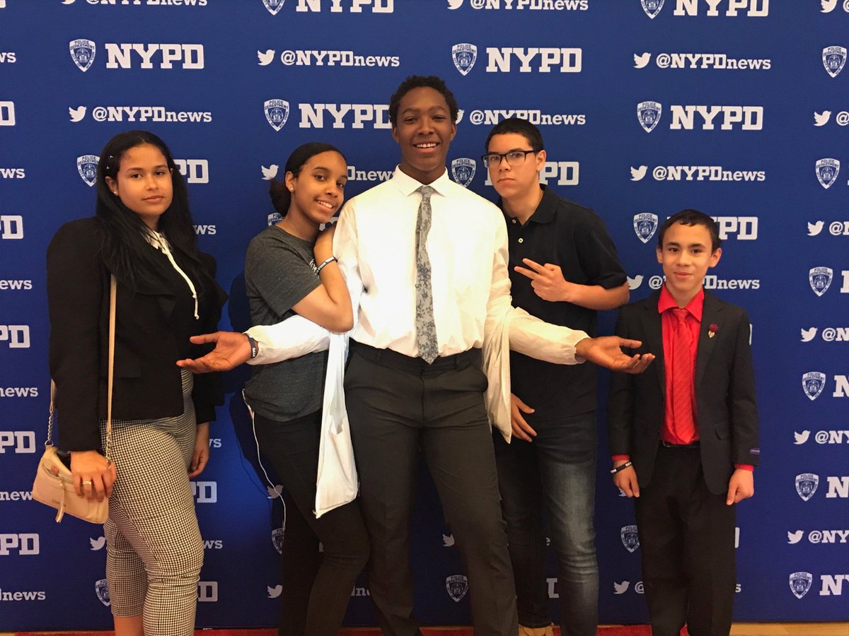 NYPD42Pct's tweet image. #Post2042 #NYPDExplorers at the first annual Build the Block Social Media Award Reception. A start to bridge the gap between the community and the police👮‍♀️. #NYPDConnecting