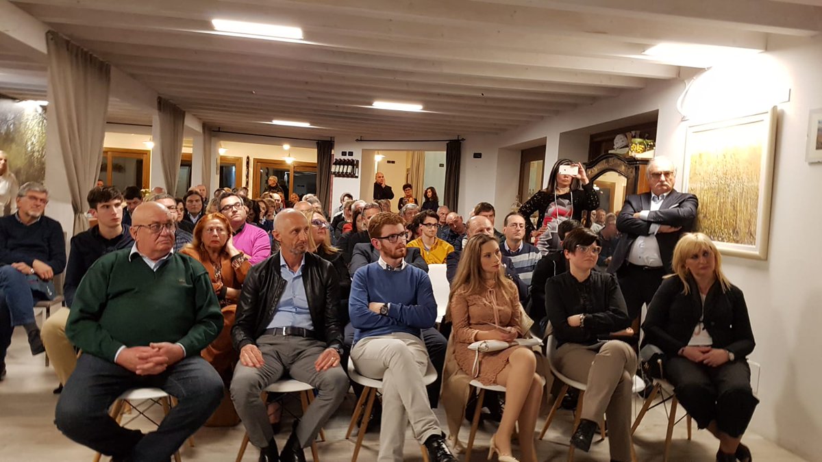 ZaninMauro's tweet photo. #elezionicomunali2019 #precenicco a sostegno del candidato sindaco giuseppe #napoli e della sua motivata e forte squadra. Bravi! https://t.co/zLyz70623R