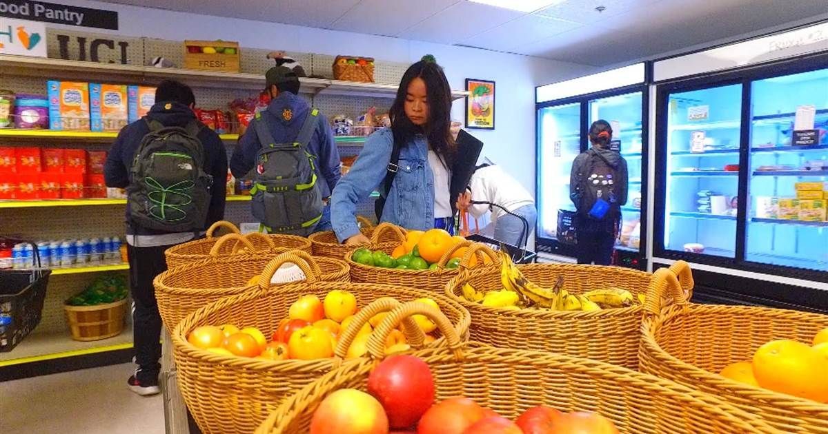 InclusionUci's tweet photo. UCI FRESH Basic Needs Hub promotes equitable access to basic needs for students across campus https://t.co/xtaeF13lJJ #ExpectEquity #PracticeInclusion #BasicNeeds #UCIPride https://t.co/KBsCgYDZwU