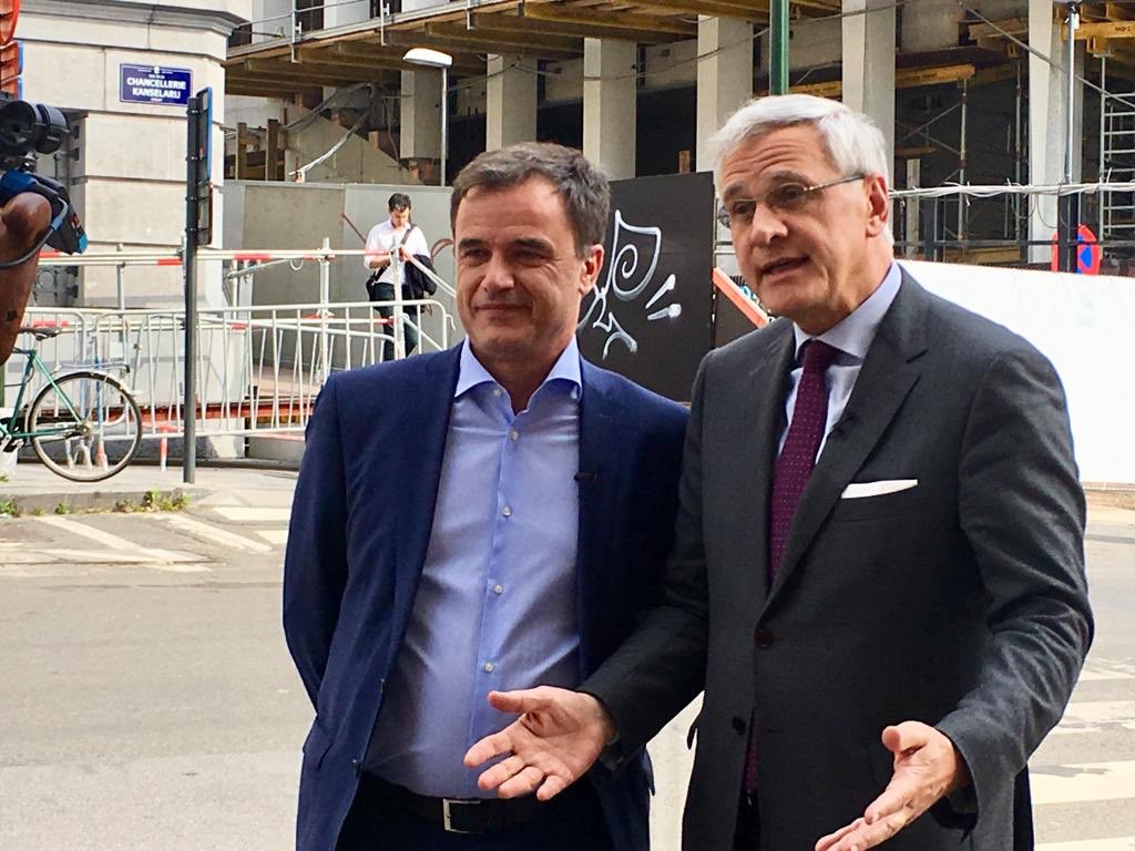 peeters_kris1's tweet photo. .@cdenv et @lecdh ont des valeurs communes. @BenoitLutgen et moi, nous avons l’intention de les défendre ensemble au niveau européen. Nous souhaitons tous les deux une Europe plus sociale. https://t.co/ifl65H4vyY