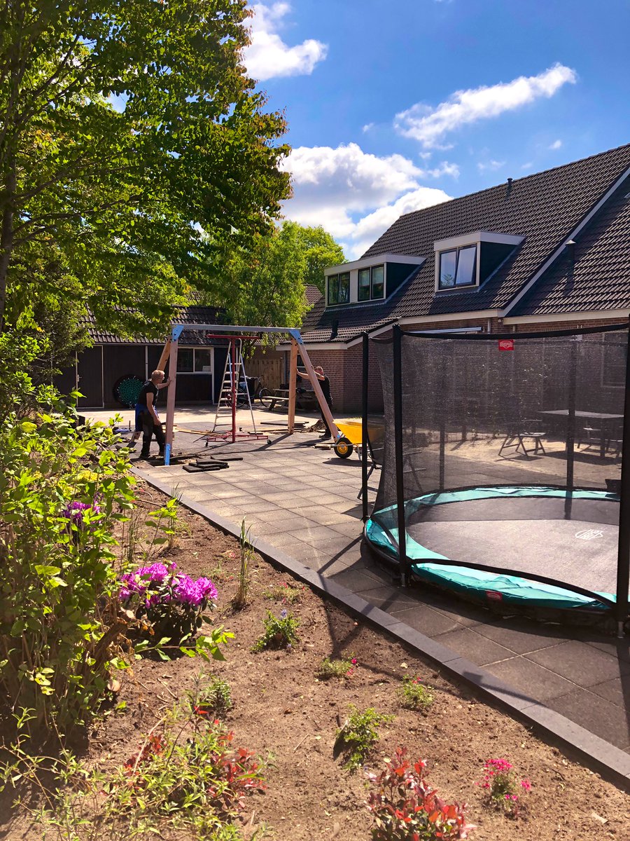 Het schiet mooi op. Speelterrein/tuin de Molenwiek Almelo <a href="/aveleijn/">Aveleijn</a>