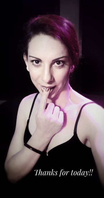 See you on Friday!! ???
#lizabelle #chaturbate #camgirl #chaturbatemodel #camsex #transgirl https://t