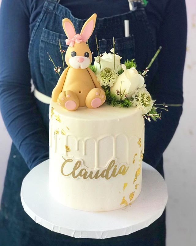 dbakers_miami's tweet photo. The cutest floral bunny ever🐰🥰 https://t.co/RcwrFQWvWS https://t.co/zzHOFPt7Ea