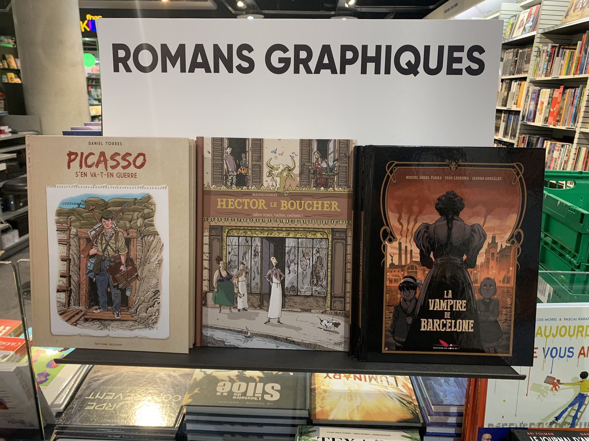 Darthparra's tweet photo. ¡Misión cumplida! La vampire de Barcelone salió hoy a la venta en Francia. Con @jangonra, @Ivanledesma y @NormaEditorial #lavampiradebarcelona #elcomic #lavampiredebarcelone #editionsdulongbec #normaeditorial https://t.co/rHFuvZsYy5