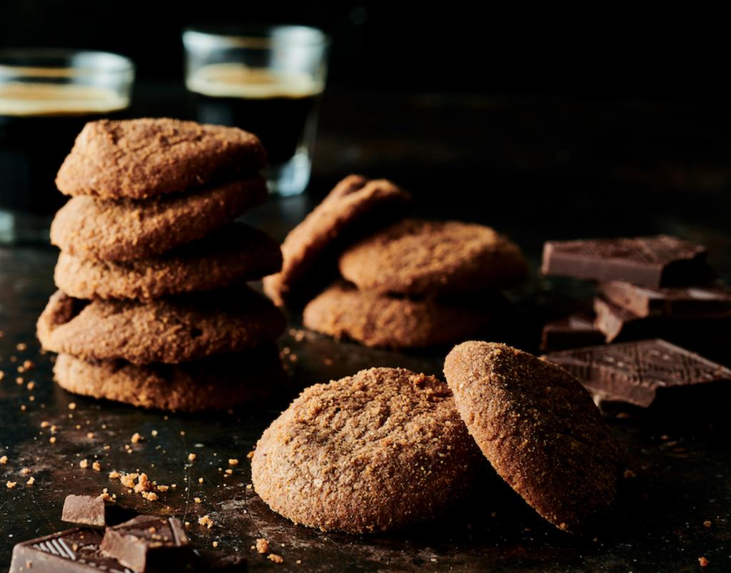 Coffee + chocolate is a classic pairing for a reason. Coffee makes the chocolate...more...chocolatey. Try some espresso and our #organic Sweet Heat Double chocolate chip cookies for a 'wow' experience. Thanks for the photo <a href="/mantry/">Mantry</a>!