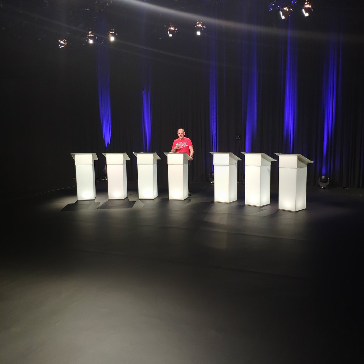 renatacaban's tweet photo. Dziś o 19:30 będę uczestniczyła w debacie kandydatów do @Europarl_PL w @TVP3oficjalnie Katowice. Zapraszam do obejrzenia. @Nowoczesna @KObywatelskaPON @KoalicjaEU #wyboryPE #WielkiWybór #PrzyszłośćPolski #EUROwybory #EuropeanElections2019 https://t.co/OhZwNHAAWc