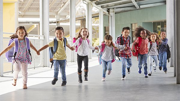 CDCMMWR's tweet image. Rapid #publichealth response is needed to combat increasing #measles threats. Learn ways to protect your family and community from measles in this week’s #CDCMMWR: bit.ly/30iT8lH