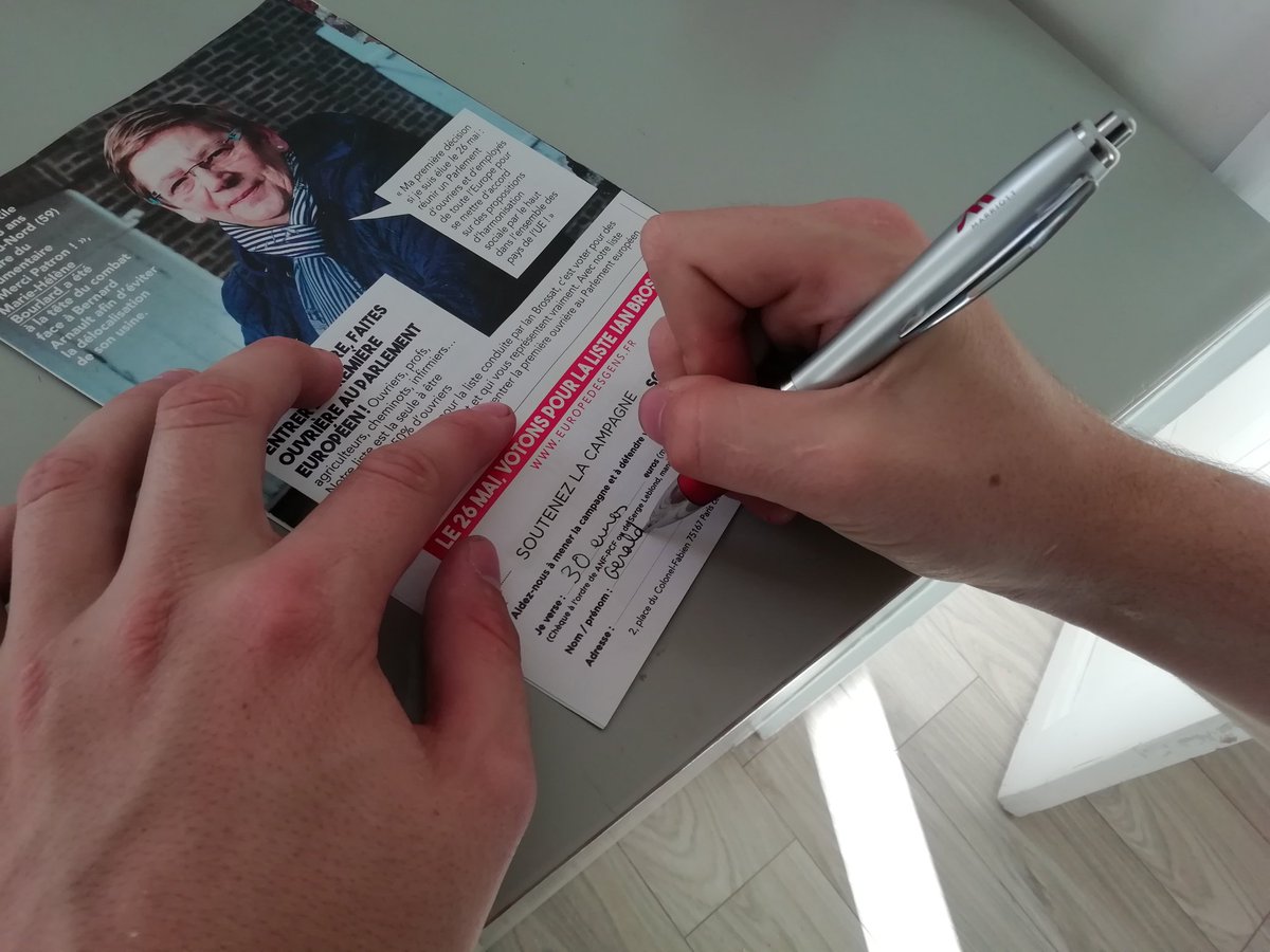 🔴 Plus que 4 jours avant les élections européennes 
🗳️ Nous étions ce soir en cité U pour faire connaître le programme du <a href="/PCF/">PCF</a> et l'<a href="/UEC_org/">Étudiant.e.s Communistes</a> pour les étudiant.e.s ✊