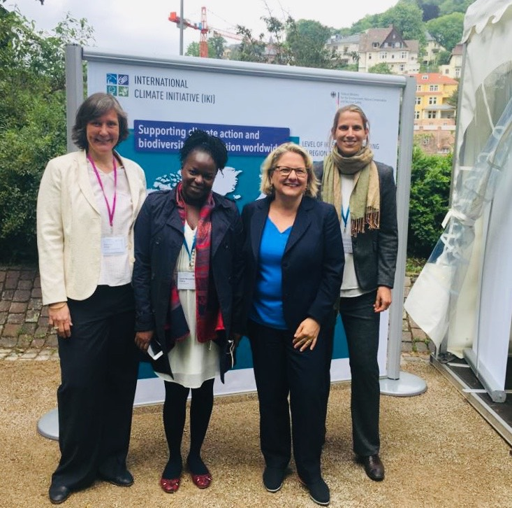 iki_germany's tweet image. #BMU Minister @SvenjaSchulze68 visits the #IKI information stand at #icca2019 in #Heidelberg and meets with ZUG (IKI secretariat) colleagues.