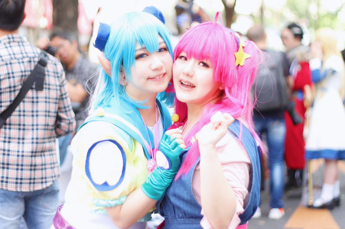 6yuuka_cos's tweet photo. 全然上手く笑えないルン🥺
すごい人混みだったのに撮影ありがとう😭🙏

星奈ひかる@toppo_1104 
羽衣ララ@6yuuka_cos 

photo…@RINNE_camera 

#ホココス #ホココス2019 https://t.co/HSL12yAxnx