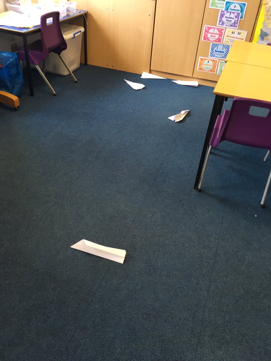 BlacklandsPS's tweet photo. โ๏ธ #STEM inspired morning meeting! Staff had 2 minutes to produce these paper aeroplanes. We now know which teachers were the ones who struggled to focus on the task at hand when they were at school! #distracted #offtask #goodatdoingthings #notwhatyouremeanttobedoing! https://t.co/lFRWHxmmWS