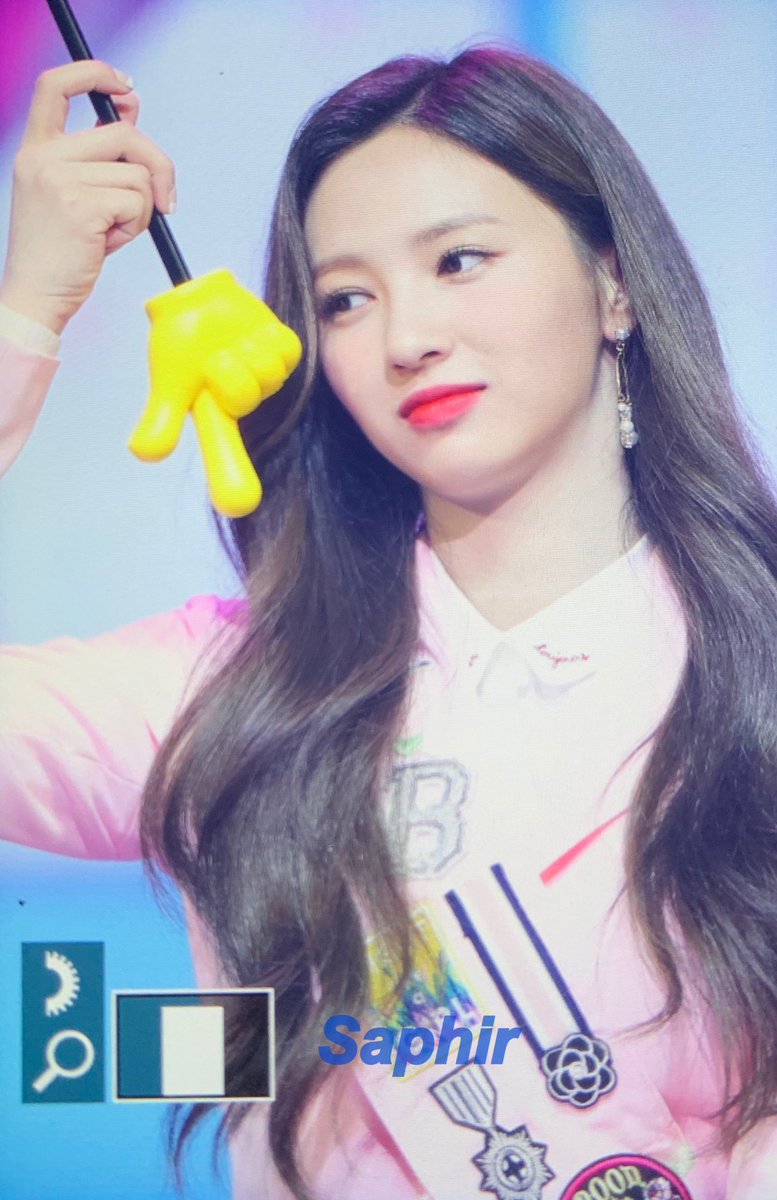 20000904_com's tweet photo. 190522 컴백 쇼케이스
#체리블렛 #허지원 #지원 #cherrybullet #jiwon @cherrybullet https://t.co/ccB9W61LtX
