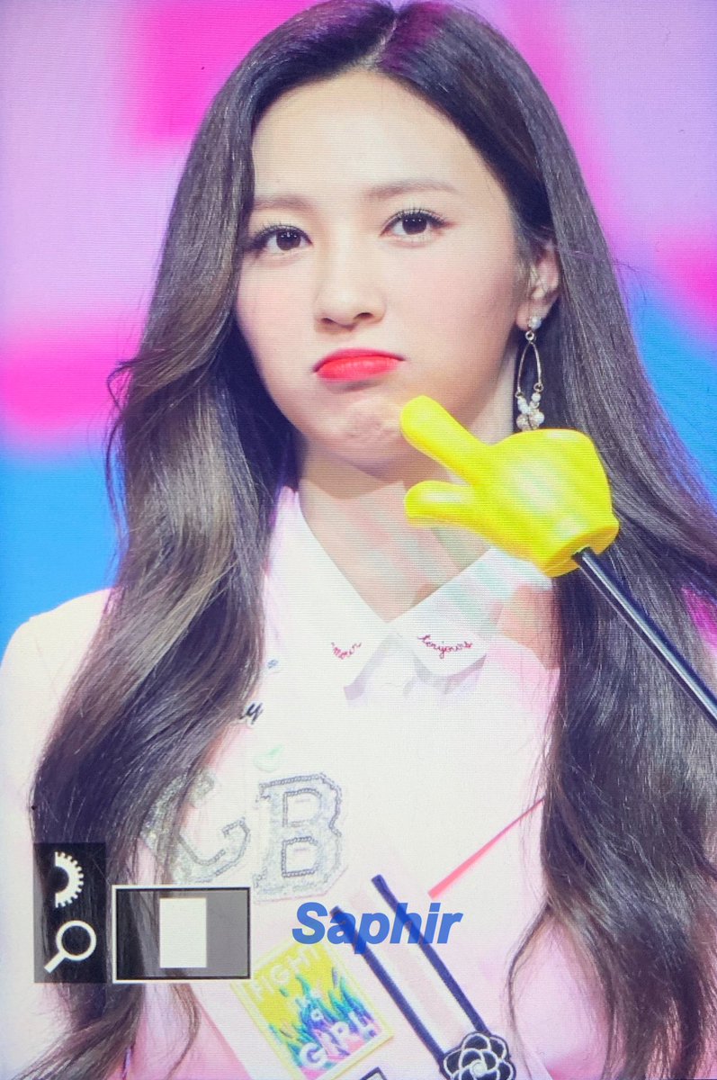 20000904_com's tweet photo. 190522 컴백 쇼케이스
#체리블렛 #허지원 #지원 #cherrybullet #jiwon @cherrybullet https://t.co/u1mLh22xi1