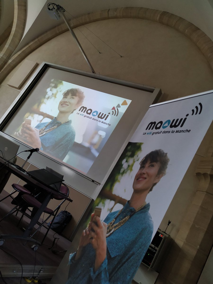 homard's tweet photo. Présentation de maowi le #wifi territorial de la #Manche. Maowi est un service de wifi territorial public proposé par @manchenumerique aux collectivités du département actuellement accessible à Coutances et @SaintLoAgglo https://t.co/LMh7h3hOX0