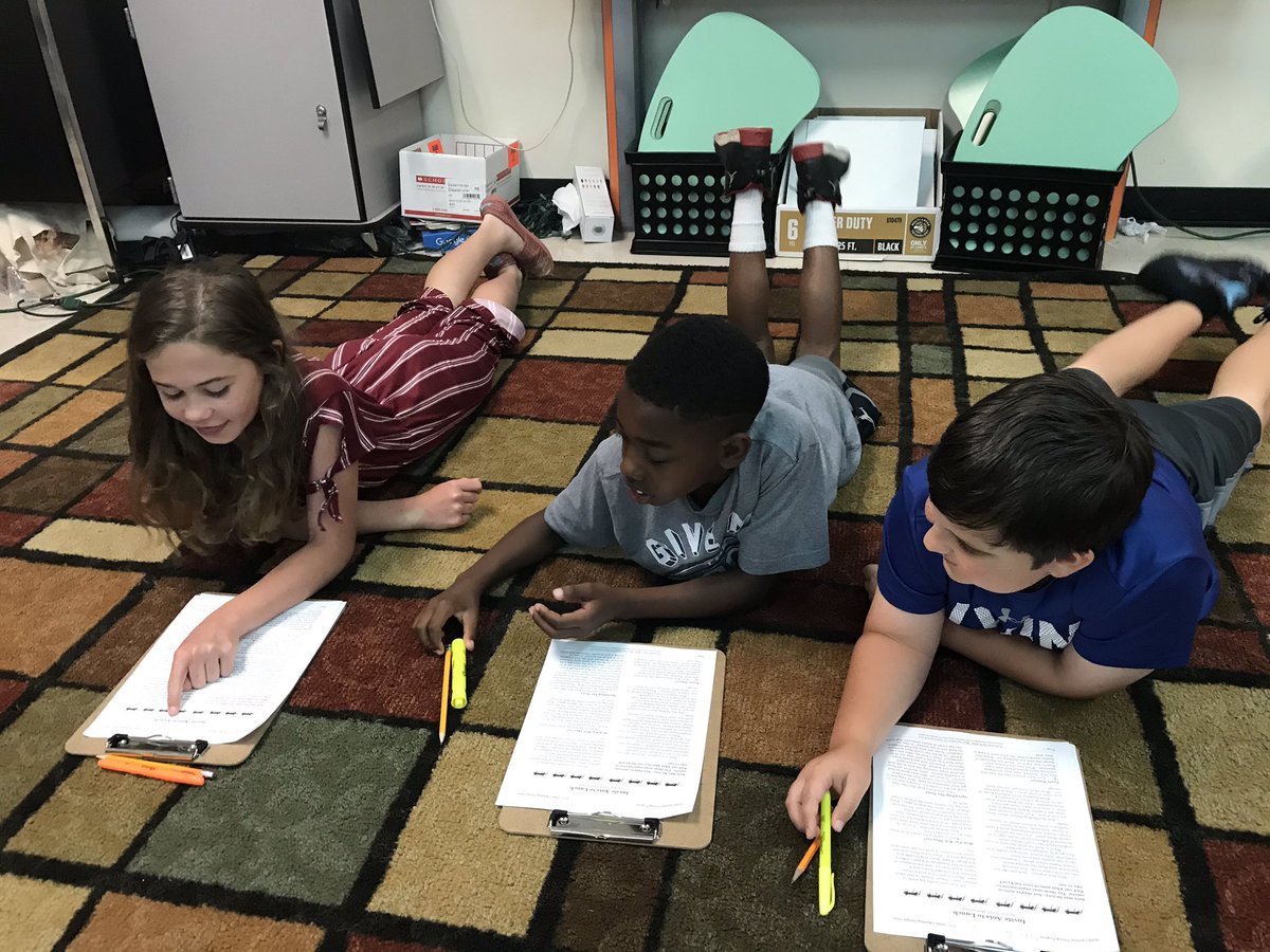 N8IVEQC's tweet photo. 3rd graders are reviewing their favorite test taking strategies to help them prepare for next week! By talking things out, they’re deciding what works best for them as a learner! #ErbsClass @StallingsES @UCPS_MonroeNC https://t.co/7gqOCfHi1G