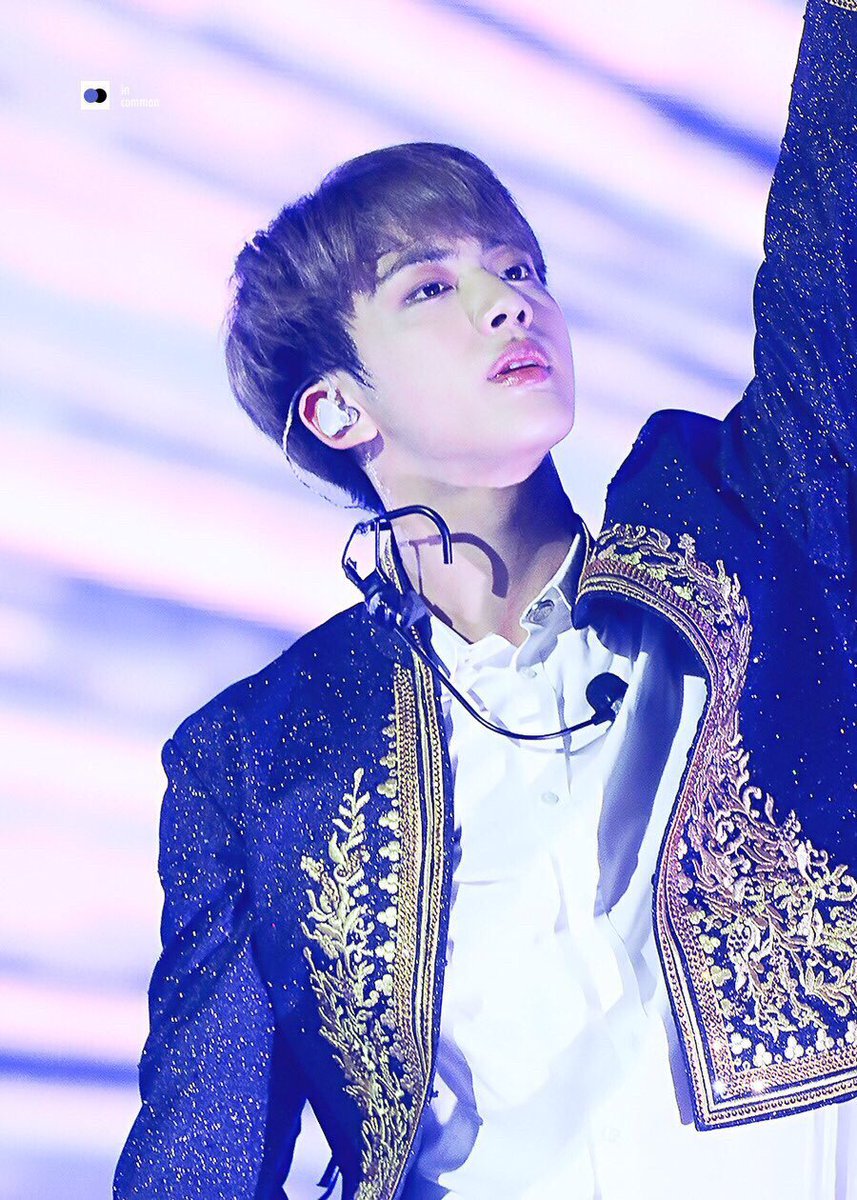 btsjin_124ht's tweet photo. 久々の浮上…

ジン君に会いたい。
会って「あなたが世界で一番輝いてます」って言いたい

握手会、推しが当たるようにしてほしいな。FCで登録した推し名は何に使ってるの？こういう時に使ってほしい。

#WeLoveYouJin 
#WeLoveYouSeokjin
#ILoveYouSeokjin https://t.co/qhvIG6fSlS
