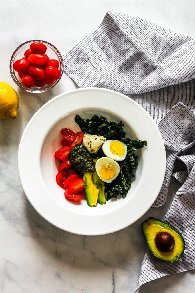 jlevinsonrd's tweet photo. Are you a savory breakfast lover? Add more veggies to your morning meal with this Tomato Basil Breakfast Bowl from @trebleinthekchn https://t.co/VnwnlXBYIu #BreakfastBowl #BreakfastRecipe #HealthyBreakfast https://t.co/Acr8Y8NjmN