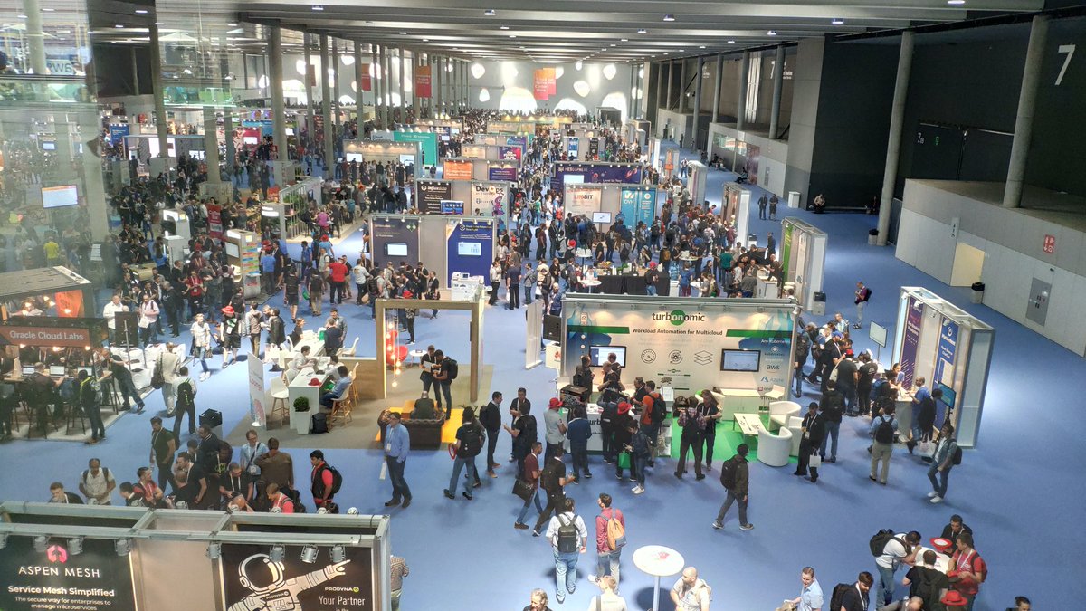 Booth crawl time at #KubeCon #Barcelona