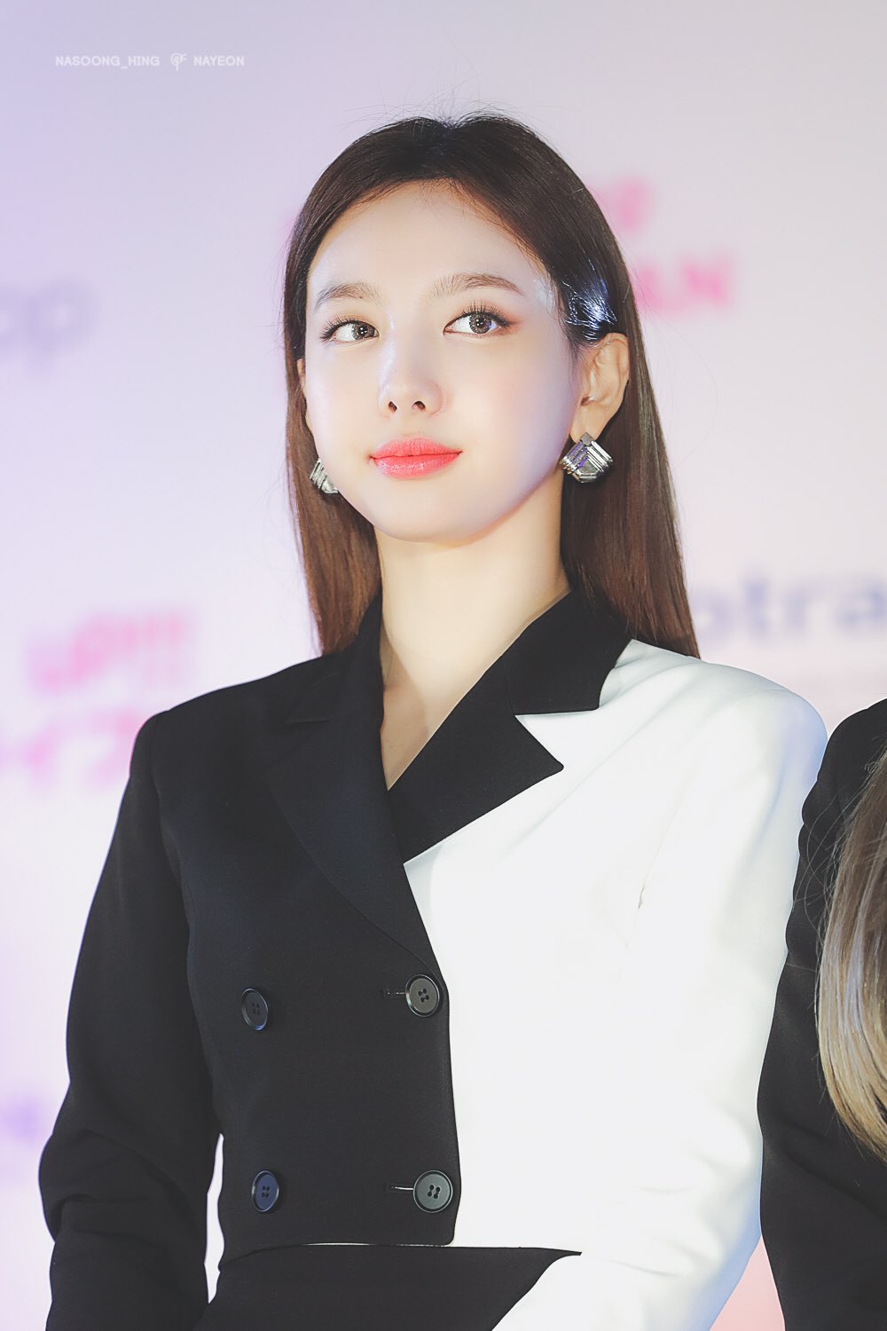 D7LDlOTU0AA5bFK.jpg:orig