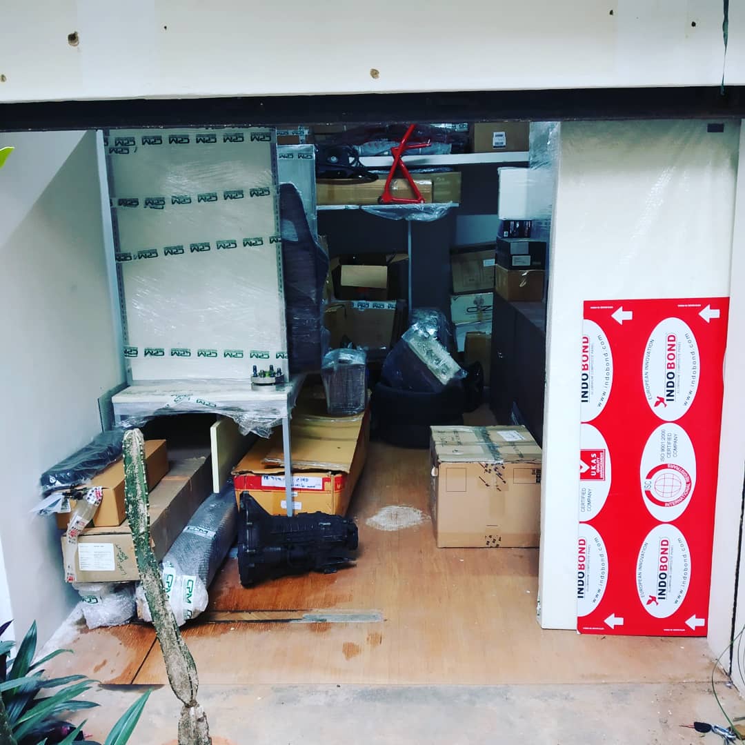 ezyspaces's tweet photo. A garage space in Indira Nagar had been unutilized. Ezyspaces listed it, matched to a self storage renter and provided consultancy for space prep+all documentation. Happy host, happy renter #selfstorage #ezyspaces #earnmoney #unusedspace #garage #aspacenearyou #bangalorerentals https://t.co/tpBngc9CeH