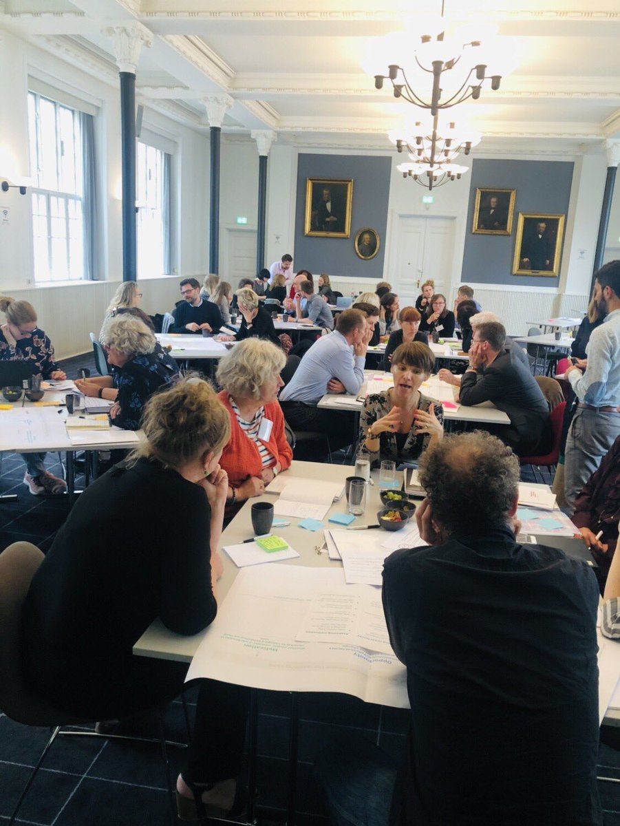 FutureFit_'s tweet photo. The interactive part of our workshop has begun, led by @jdcasasbuenas and @ElsieTill. We’re applying the COM-B framework to a worker persona, and thinking about how we can support workers to escape the red killing cycle. #motivationtolearn https://t.co/NlLWvGjYUf