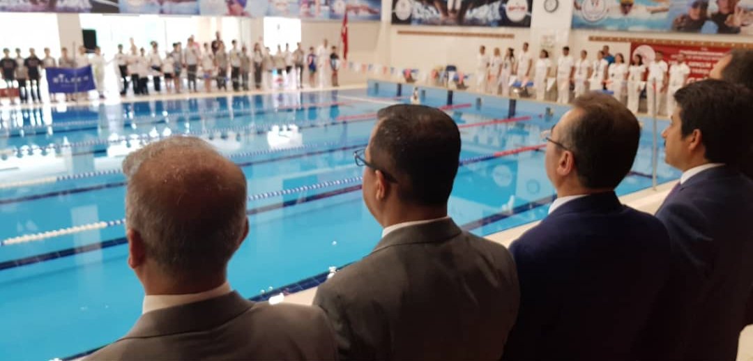 21 Mayıs 2019 tarihinde düzenlenen Üsküdar İlçesi Okullar Arası yüzme müsabakalarında öğrencilerimiz Dafne Fatma Çetin ve Melissa Nayır girdikleri tüm mesafelerde dereceler alarak üstün performans sergilemişlerdir. <a href="/AltunbayAdnan/">Adnan Altunbay</a>  <a href="/tdagal/">Derviş Tunç Dağal</a> <a href="/SerkanDemirDoga/">Serkan Demir</a>