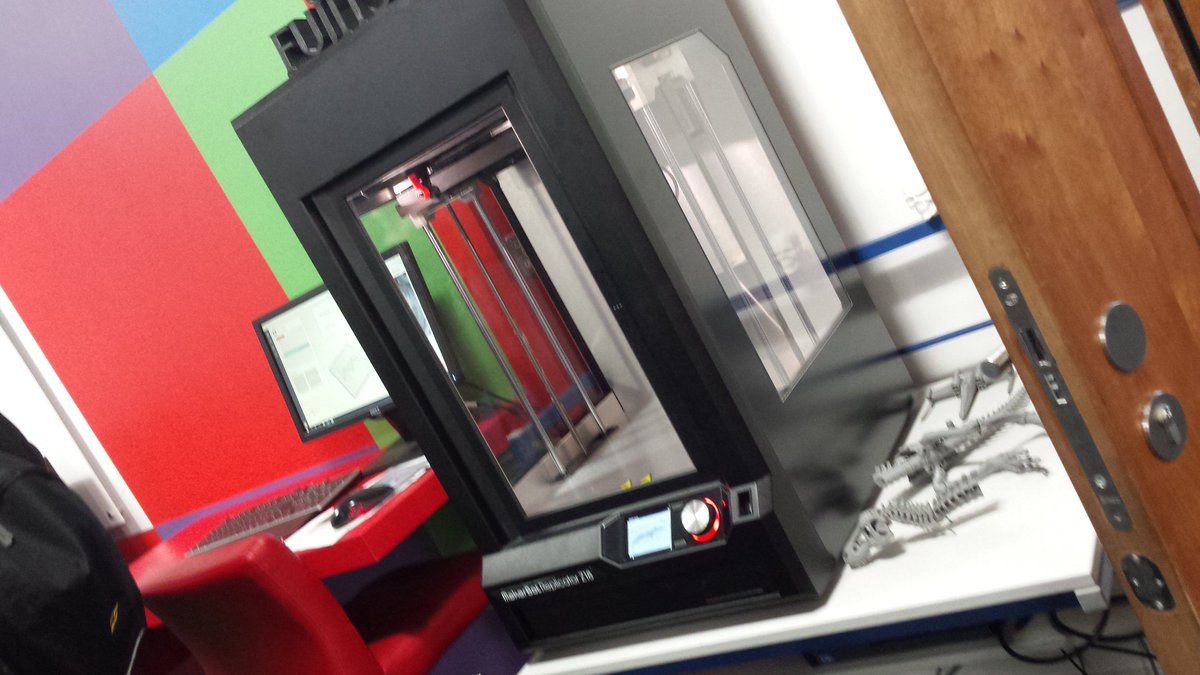 AbGuarantees's tweet photo. VR Welding and 3D Printing, fantastic learning opportunities #nescol #DigitalTransformation https://t.co/crAOGaOM55