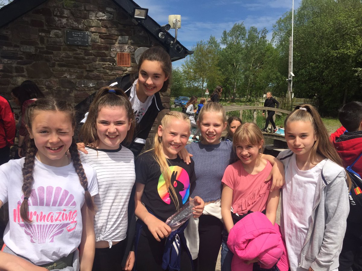 CadFMBValp's tweet photo. Sharing Beautiful Brecon without Spanish and Italian friends @CadoxtonPS @EUErasmusPlus @BCouncil_Wales https://t.co/OkODO4zxiD