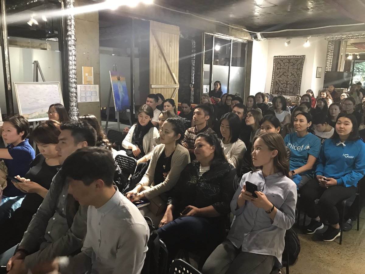 unicefkg's tweet photo. #DiplomaticDialogues with @unicefkg Representative @yukiemokuo started at @ololohaus with full house of young people. Yukie shares her stories to inspire people to dear to dream bigger! #GenUnlimited #ForEveryChild https://t.co/8Lt4e8dk6v