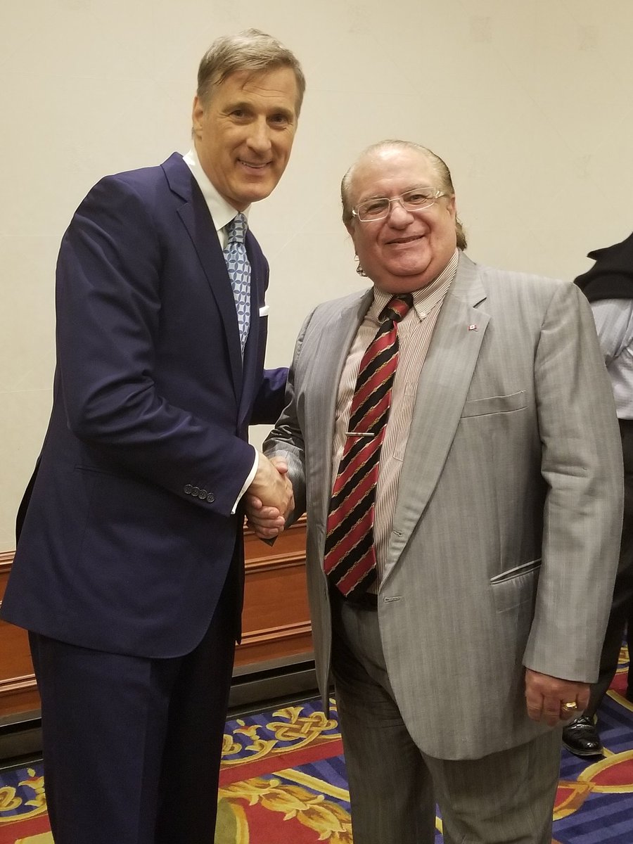 BrossardStL_PPC's tweet photo. Say hello to the official @peoplespca candidate for Brossard and Saint Lambert, Sam Nassif! We are very excited to work with Mr. Nassif and insure a #PPC victory in 2019! 
#MaximeBernier #TrudeauMustGo #cdnpoli #brossard #brossardmaville #saintlambert #PPCWins @MaximeBernier https://t.co/CcwccXZw6J