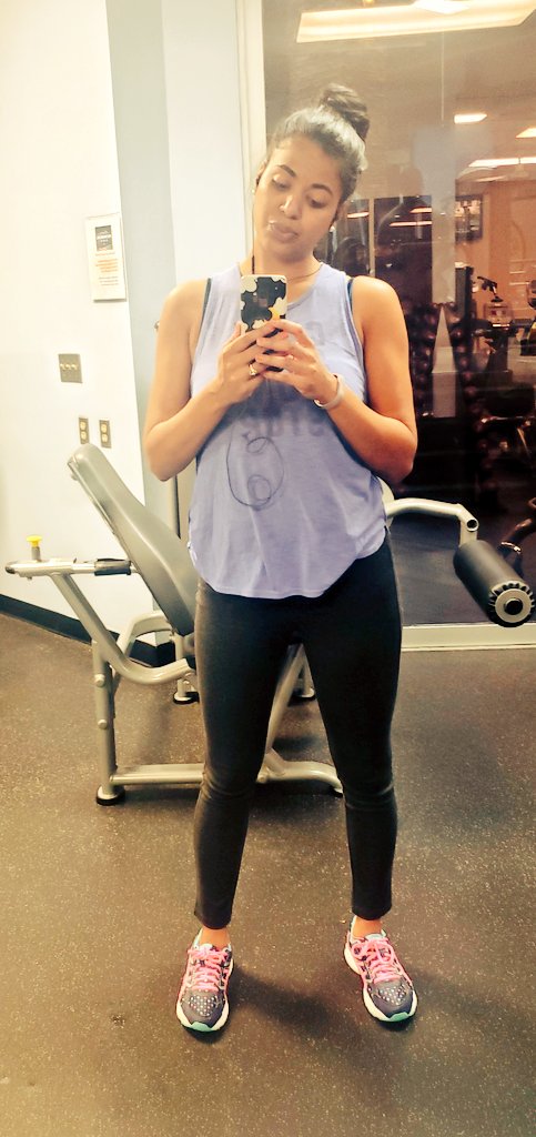 wxmichellemor's tweet image. 💪🏾#CorporateFitnessChallenge #gymselfies #fitmom @Constance8News @8NEWS