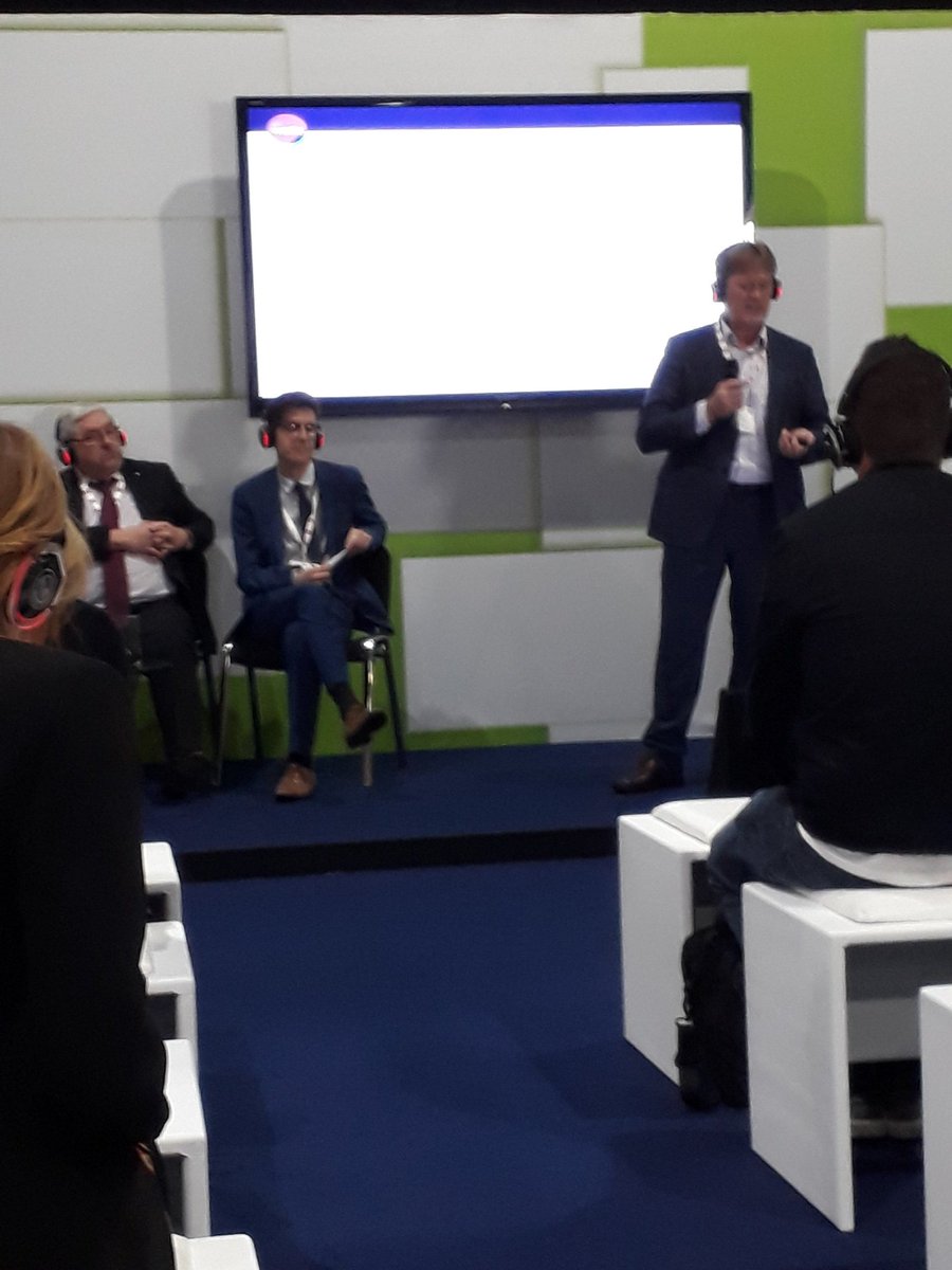 Anna Willetts tweet media