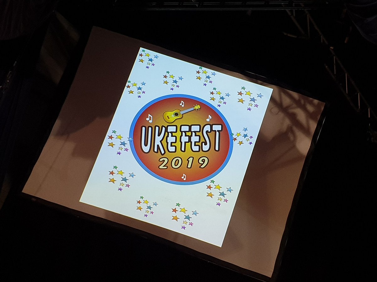 SinclairtownP's tweet photo. P7 fun at the Uke Fest 2019! ๐๐ป๐ถ๐ข #ukefest2019 #ukulele #keepstrumming https://t.co/XQ4l6mhNxm