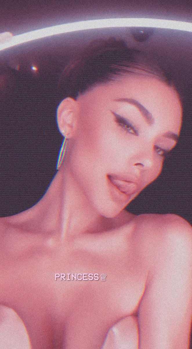evecutkosky's tweet photo. she'll make you curse but she a blessing. she'll rip your shirt within a second. you'll be coming back, back for seconds with your plate, you just can't help it. https://t.co/eZ52dl4KYo