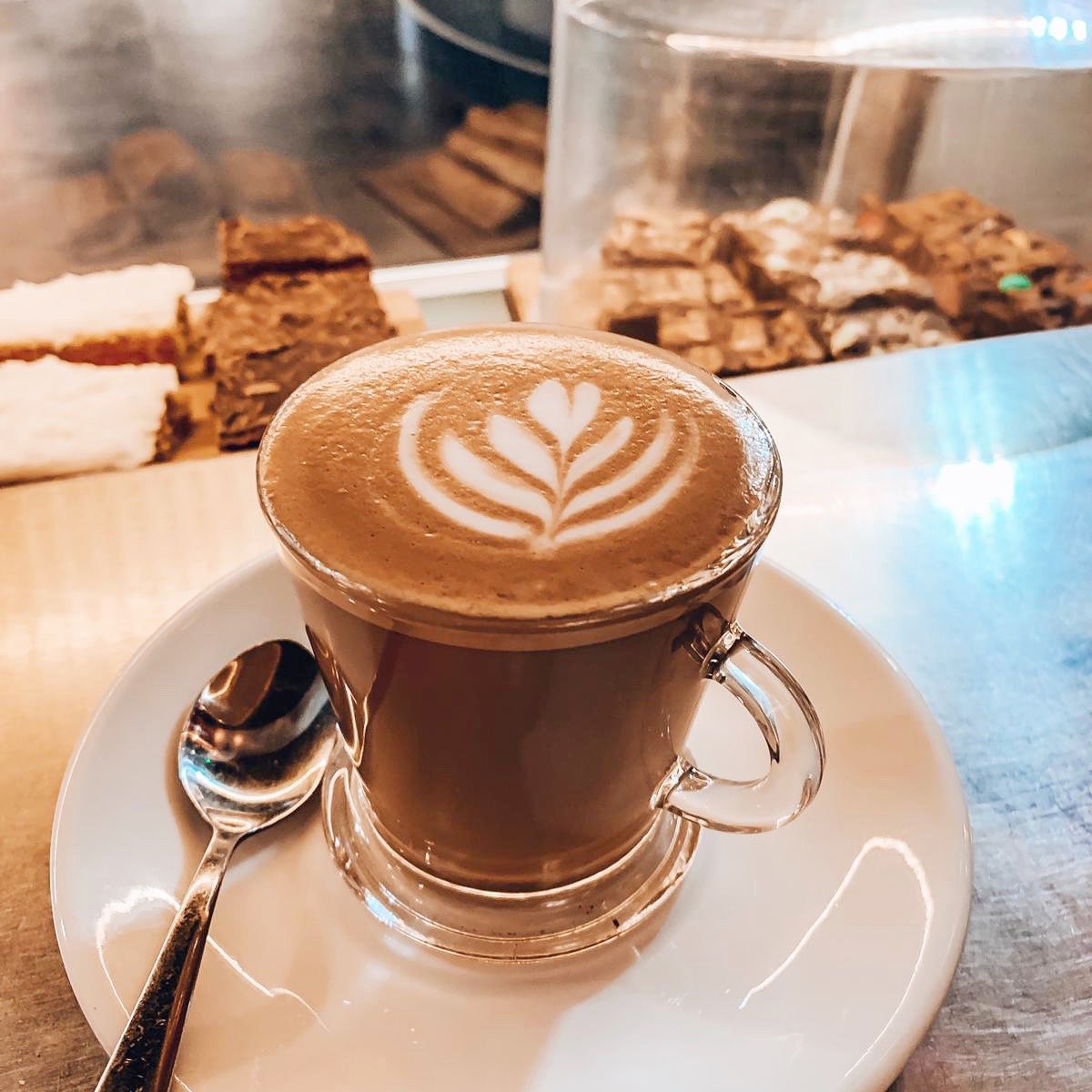 We are sharing the coffee love until 10pm tonight! It’s the perfect night for a walk and a sneaky coffee after! See you soon! #latte #coffeedate #walkandcoffee #treats #latenight #summer #ards