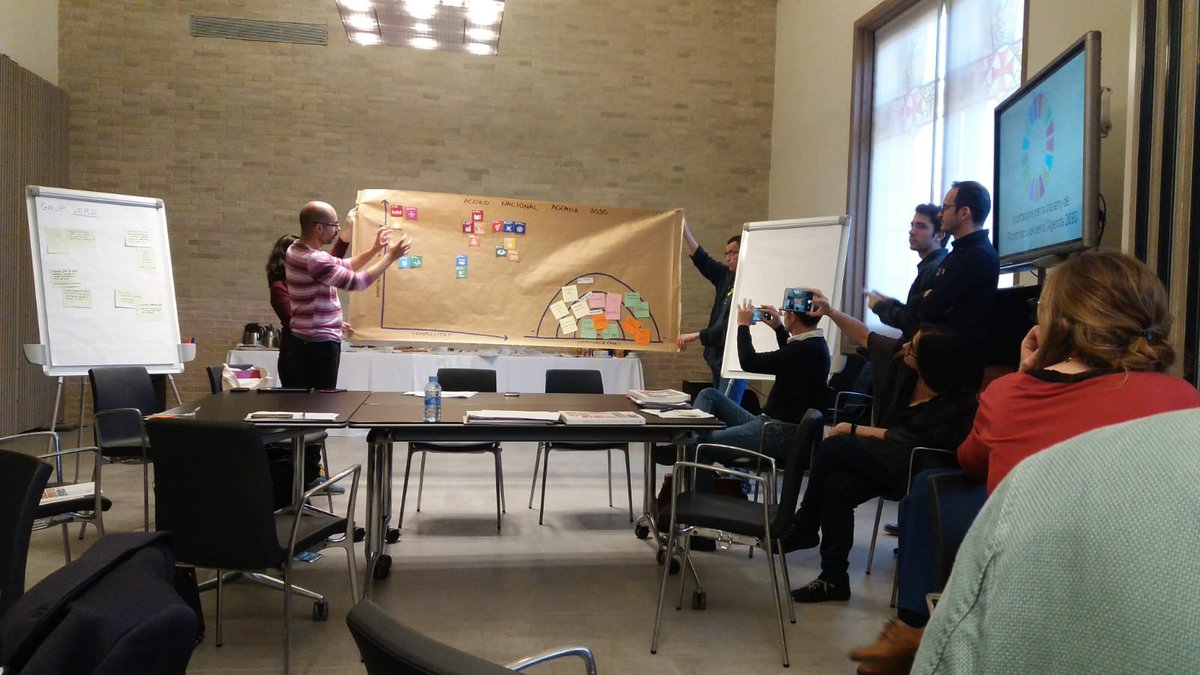 ACUPcatalunya's tweet photo. Primer taller participatiu per a l’elaboració de l’Acord nacional per a l’Agenda 2030 #Agenda2030Cat Sumant esforços per a l'assoliment dels Objectius de Desenvolupament Sostenible #SDGs amb @catsostenible, @exteriorscat @cooperaciocat @SciTechDiploHub @icdones @diba @unicef_cat https://t.co/s5fSdV9m1o