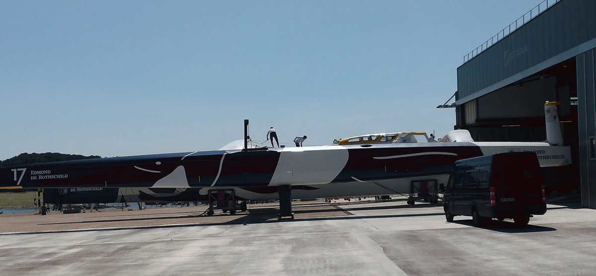 Et sinon <a href="/GitanaTeam/">GitanaTeam</a> ... Vous pouvez appeler les équipes <a href="/Kerboat/">Kerboat Services</a> pour le nettoyage de #Gitana17 !! 😁
#NettoyageBateaux #Lorient #MessageDUnFan