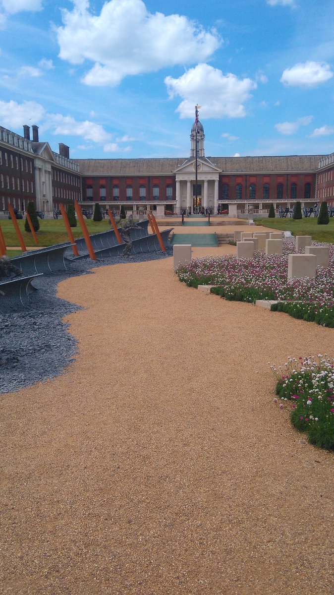 budandtwig's tweet photo. D-Day garden at Chelsea Flower Show - I found this very moving https://t.co/xe5dNYzu9V