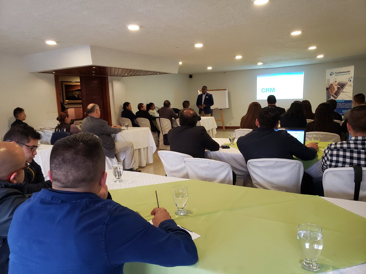 ctdenarino's tweet photo. Iniciamos nuestro 1er Taller en #CRM #LaEstrategiaGanadoraParaIncrementarVentasyFidelizarClientes con el experto en CRM #RoosveltCampaz. @FENALCON #SomosLaFuerzaQueUne @DataCRM @Ministerio_TIC @InnpulsaCol @Transforma_Dig https://t.co/gPs7V4Pbio