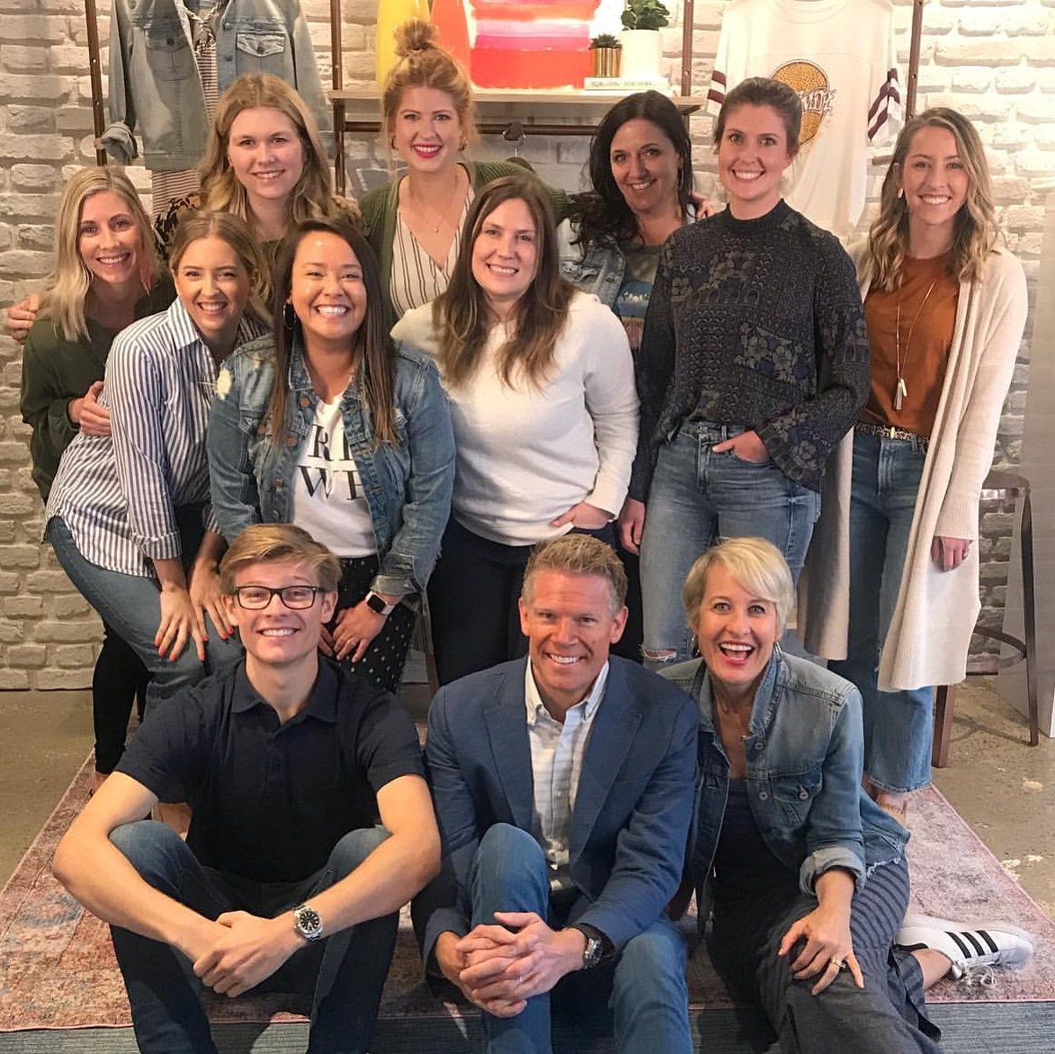 HIRED: the <a href="/evereveofficial/">EVEREVE</a> HQ's team continues to grow. Reminder that I am recruiting Developers to join the tech team. Click => bit.ly/2EJxXPA  #WereHiring #BestJobEvereve  #MNtech