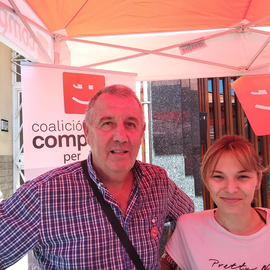 CompromisBusot's tweet image. Matí al mercat de Mutxamel  intercanvi d&apos;idees pel #BusotQueVols amb molts busoters i busoteres que s&apos;han arrimat amb els seus suggeriments pel canvi de Busot 🏘️ gràcies🤗Entre tots Ho farem possible #ElBusotQueVols✨
#CompromísPerBusot🌸#TotsSomProjecte🤝
#ParticipacióActiva🤛