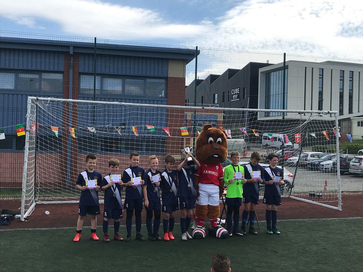 barnsleysport's tweet photo. And that's it for this years #CollaborationCup! Congratulations to @BurtonRoadPrima, winners of the boys tournament and well done to @JosephLockePE champions of the girls tournament! ⚽️🏆
#barnsleyisbrill https://t.co/OfZvVPXGHz