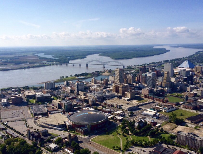 MemphoNewsLady's tweet photo. “Memphis is a very deep place. There is grit in Memphis. If you’re here long enough, you get to the gold beneath the grit, and then you fall in love with the grit itself.” - @BobCrawfordBass  

#Truth. Happy 200th birthday, #Memphis, my gritty lil city w/heart &amp; soul!💙#MEM200 https://t.co/AgJZXsA8Sc