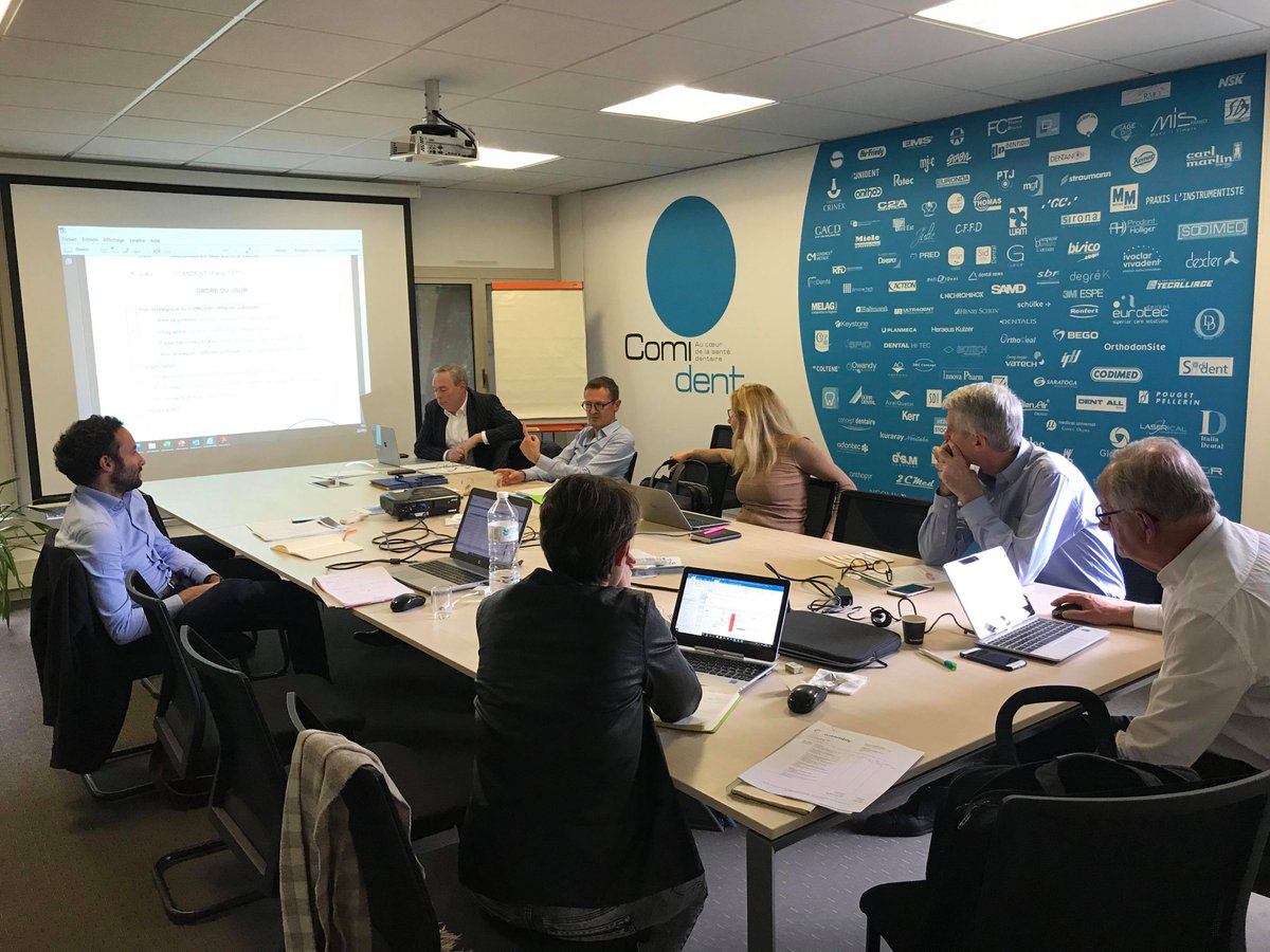 LeComident's tweet photo. 🕝 Cet après-midi, notre GT Affaires Publiques se retrouve pour échanger sur les problématiques actuelles du secteur et organiser l'évènement annuel du #COMIDENT , la Journée du COMIDENT du 20 Juin 2019.
#GTAffairesPubliquesCOMIDENT #COMIDENT #DLDCOMIDENT #DemainLeDentaire https://t.co/hn71tXgSNV