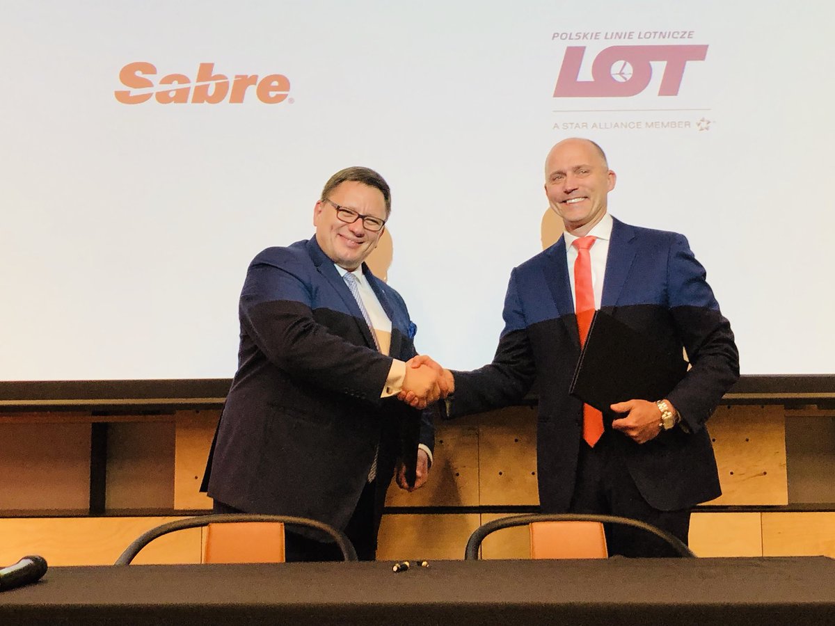 PiotrBozyk's tweet photo. #LOT i #Sabre podpisali dziś w @krakow_pl umowę o dalszej współpracy / LOT & @Sabre_Corp sign an agreement about further #cooperation. #sabre #sabresystems #IT #Krakow #LOTPolishAirlines #innovation #aviation #avgeek @ULC_GOV_PL @RynekLotniczy https://t.co/YBtp35cqPa